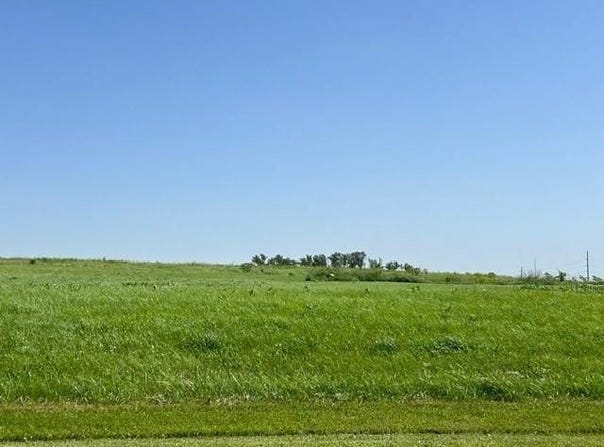 1st Avenue, Toledo, IA 52342