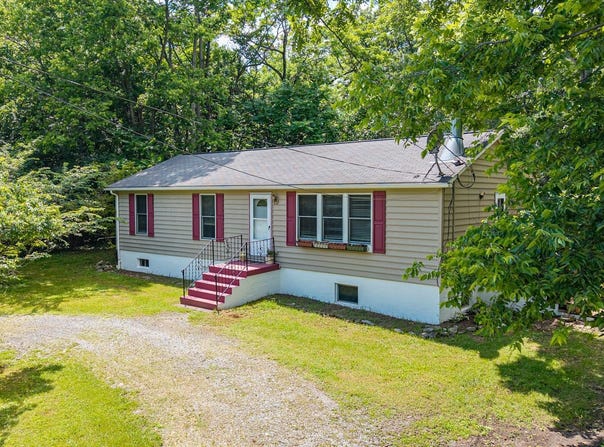 513 RUSSELL ROAD, BERRYVILLE, VA 22611