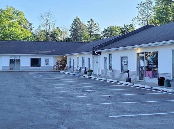 600 Violet Ave, Hyde Park, NY 12538