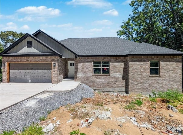 6 Osborne  LN, Bella Vista, AR 72715