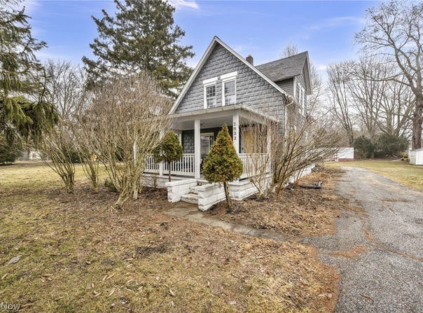 2833 Hubbard Road, Madison, OH 44057