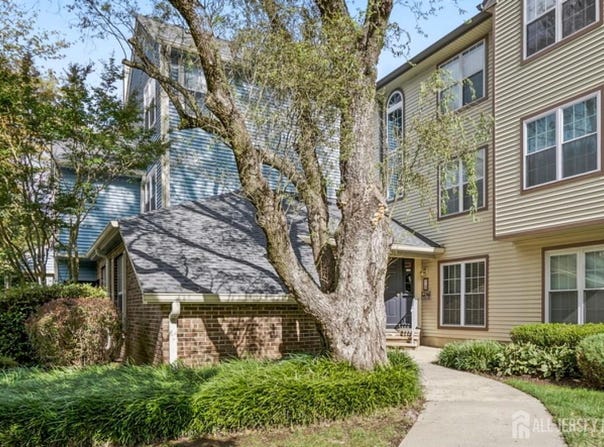 6083 Cedar Court, South Brunswick, NJ 08852