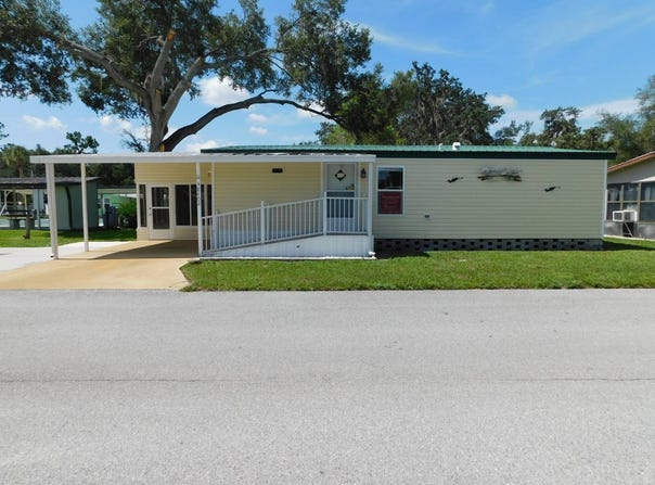 38402 Ramblewood Blvd., Zephyrhills, FL 33541