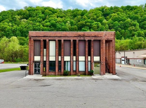368 South Mayo Trail, Pikeville, KY 41501