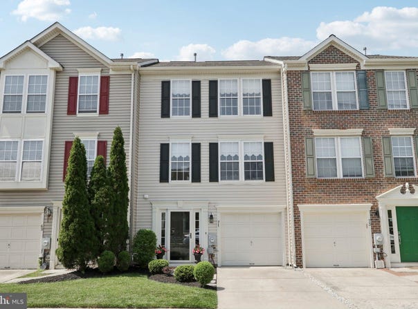 71 CLEMENS LANE, TURNERSVILLE, NJ 08012