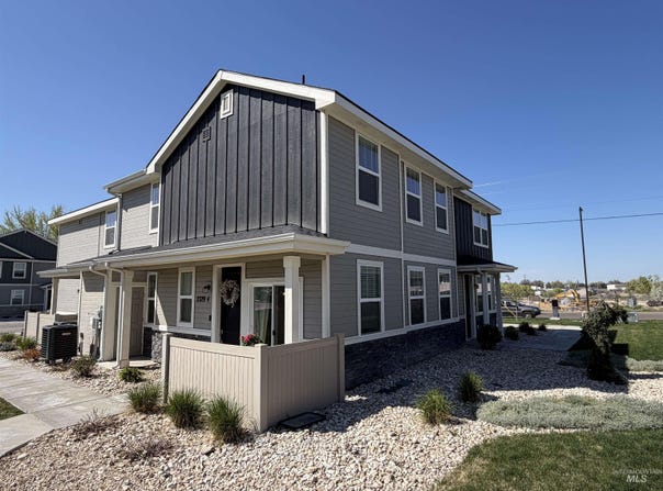2329 E Spice Loop, Nampa, ID 83687