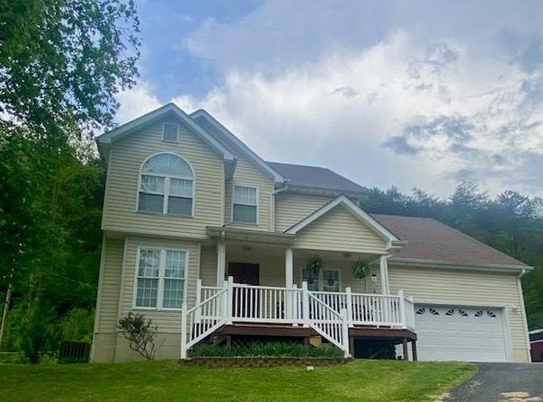 490 Ponderosa Drive, Paintsville, KY 41240