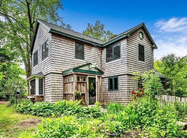 6 Forest Grove Ave, Norfolk, MA 02056