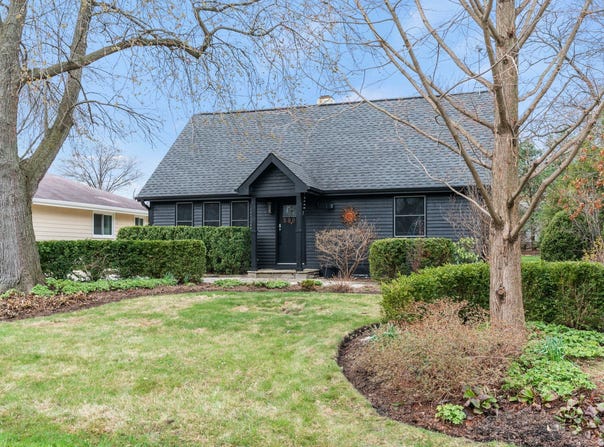 5802 Tennessee Avenue, Clarendon Hills, IL 60514