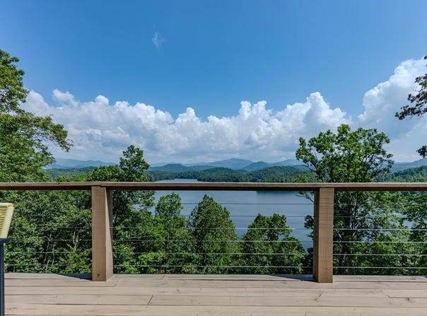 73 Cherokee Lane, Robbinsville, NC 28771