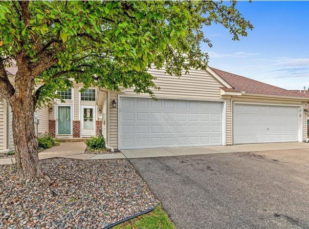 8811 Coffman Path, Inver Grove Heights, MN 55076