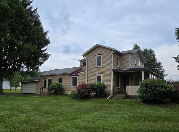 117 S PERRY Lane, Edinboro, PA 16412