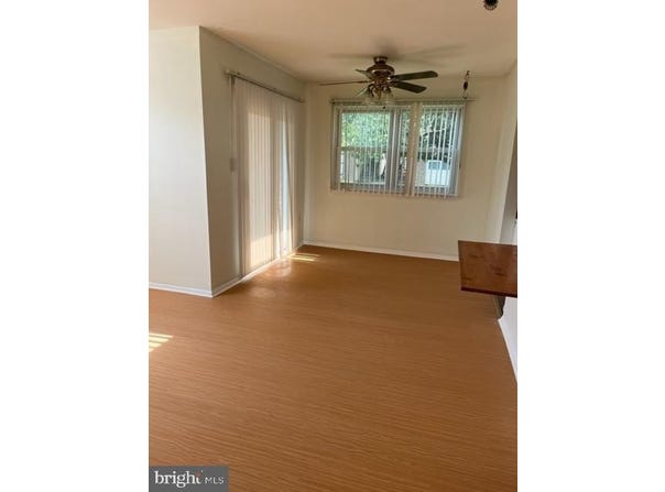 22 FLORENCE TOLLGATE, FLORENCE, NJ 08518