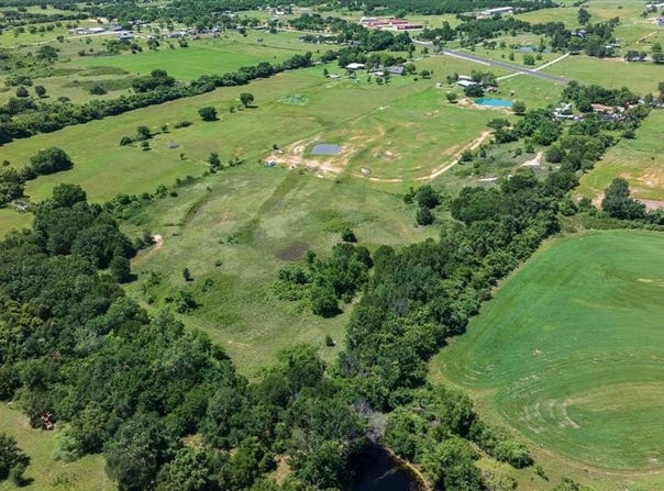 9781 W Hwy 199, Poolville, TX 76487