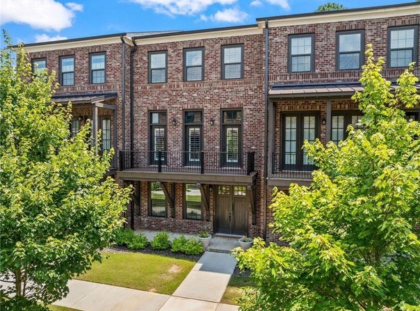 775 Hadley Lane NE, Marietta, GA 30068