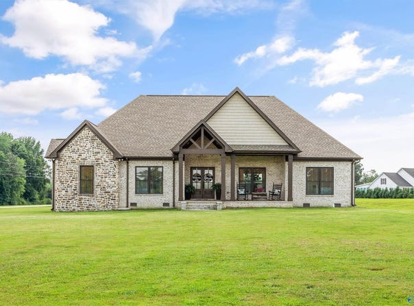 11704 New Cut Road, Athens, AL 35611