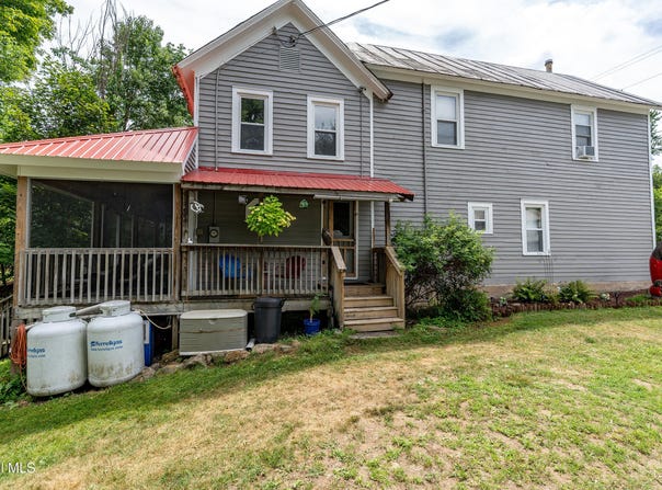 19 Harrisburg Road, Stony Creek, NY 12878