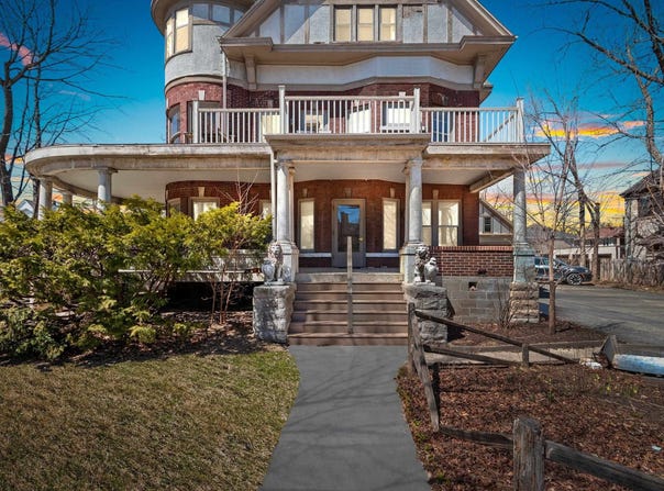 303 N ASHLAND Avenue, GREEN BAY, WI 54303