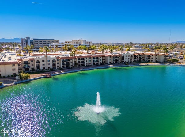 10330 W Thunderbird Boulevard, Sun City, AZ 85351