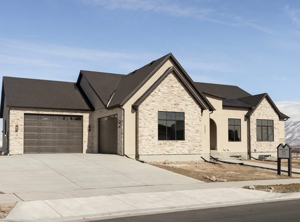 3232 W JAYDEN MAE Dr, Bluffdale, UT 84065
