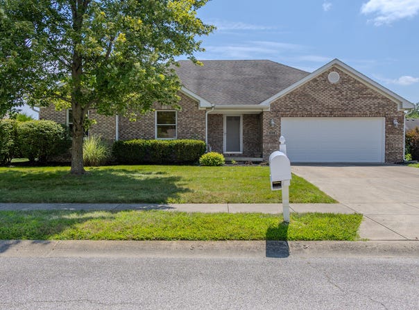 1119 Manchester Drive, Brownsburg, IN 46112