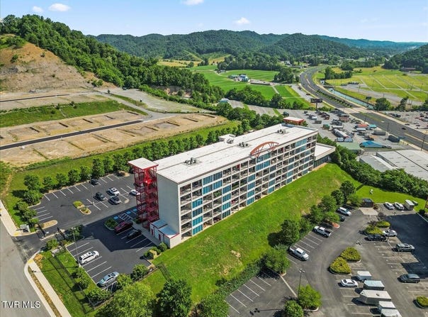 210 Raceday Center Dr., Bristol, TN 37620