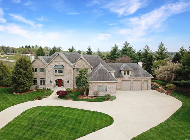 13 Rolling Ridge Court, Jasper, IN 47546