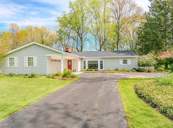 7761 Fairlawn Drive, Mentor, OH 44060