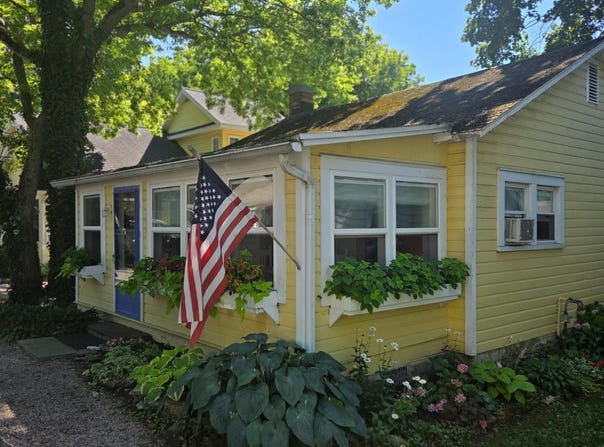 422 Oak Avenue, Lakeside, OH 43440