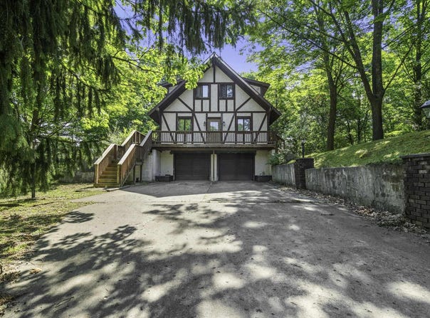 4652 Briarcliff Drive, Traverse City, MI 49684