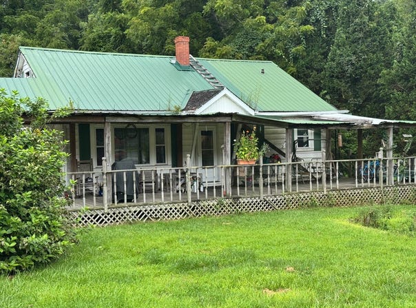 538  Altapass Rd, Spruce Pine, NC 28777