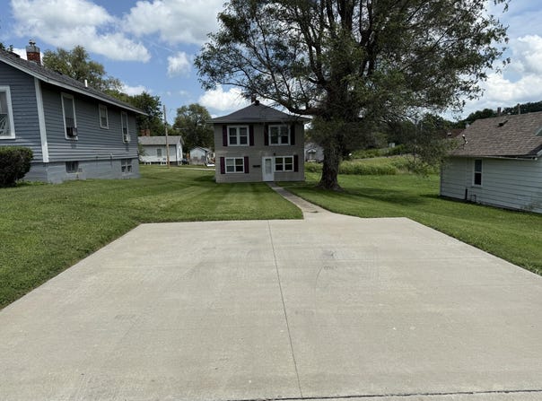 406 Odell AVE, Marshall, MO 65340