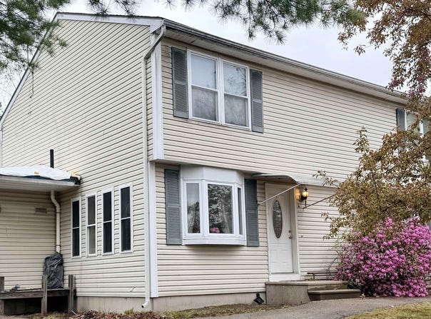 3 Kerri Lane, Hooksett, NH 03106