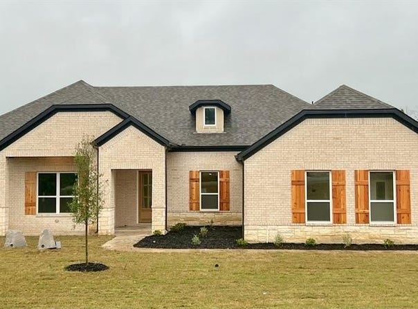 174 Fan Mill Trail, Weatherford, TX 76085