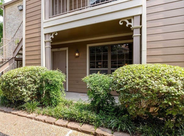 1860 White Oak Drive, Houston, TX 77009