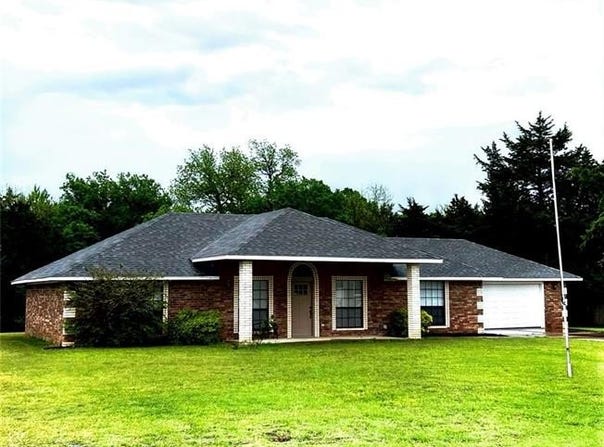 705 Cambridge Drive, Sulphur, OK 73086