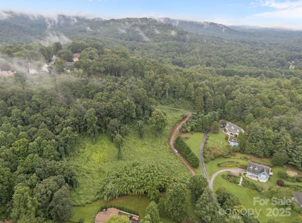 111 Stirling Lane, Hendersonville, NC 28791