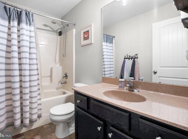162 OVERLOOK DRIVE, BAINBRIDGE, PA 17502