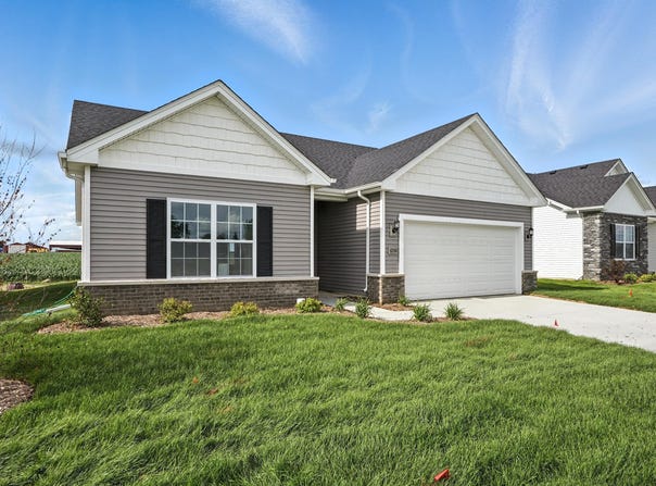 6530 E 103rd Avenue, Crown Point, IN 46307