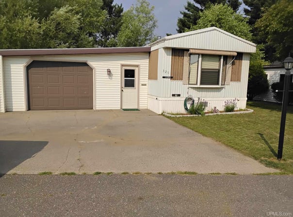 325 Chestnut, Iron Mountain, MI 49801