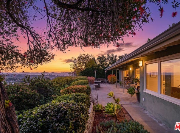 3823 Cody Rd, Sherman Oaks, CA 91403