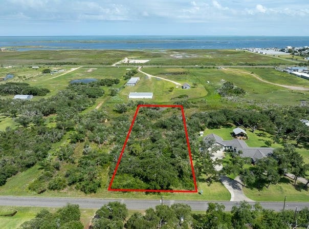 213 Portia, ROCKPORT, TX 78382