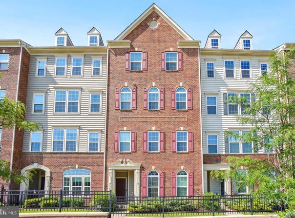 5315 S CENTER DRIVE, GREENBELT, MD 20770