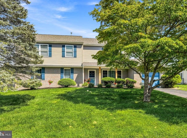 169 BARNSBURY Road, LANGHORNE, PA 19047