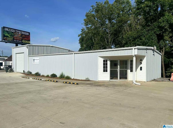 21034 HIGHWAY 25, COLUMBIANA, AL 35051