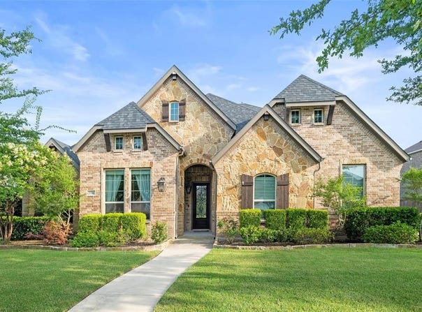 116 Water Garden Drive, Waxahachie, TX 75165