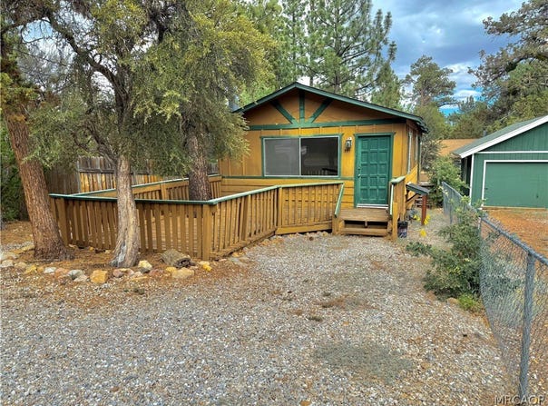 551 Highland, Sugarloaf, CA 92386
