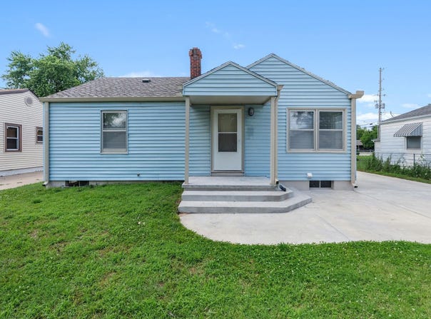 2009 S Lulu, Wichita, KS 67211