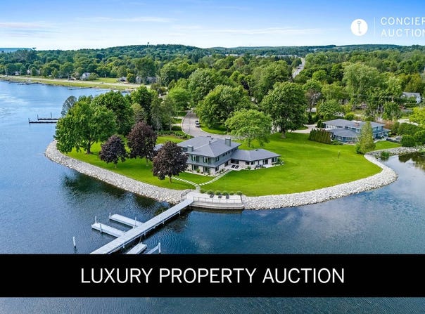 55 Utopia Cir, Sturgeon Bay, WI 54235