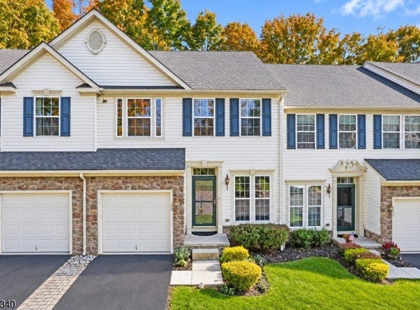 15 Village Ln, Sparta Twp., NJ 07871-8606